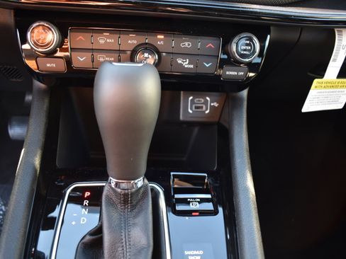 New 2026 Jeep Compass Latitude image 22