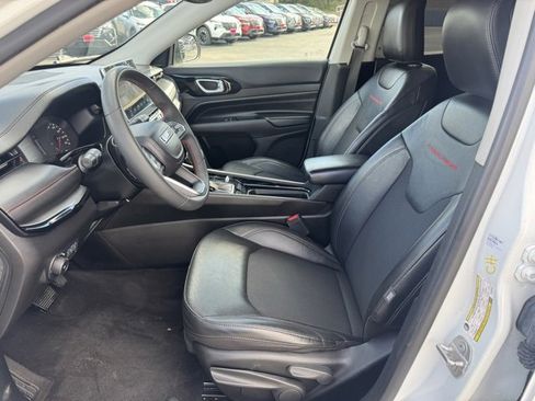 Used 2022 Jeep Compass Trailhawk image 10