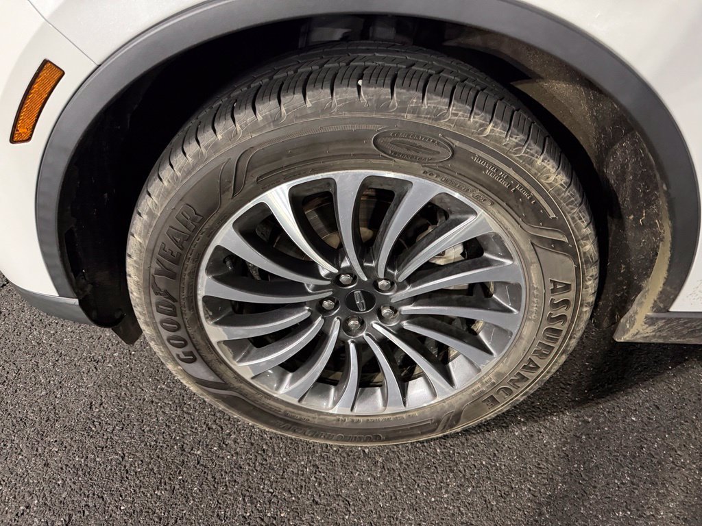 Used 2020 Lincoln Aviator Reserve w/ Elements Package Plus AWD/4WD image 11