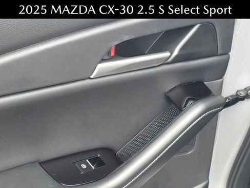 New 2025 MAZDA CX-30 AWD 2.5 S w/ Select Sport Pkg image 21