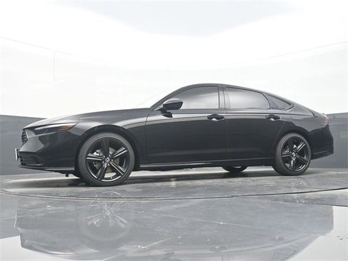 Certified 2025 Honda Accord Sport image 27