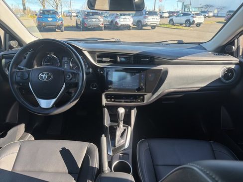 Used 2018 Toyota Corolla L image 24