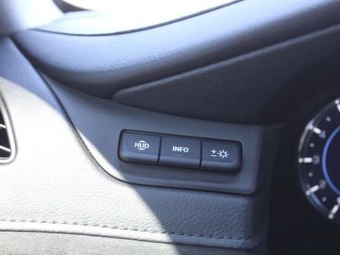 Used 2020 Cadillac Escalade Luxury RWD image 32
