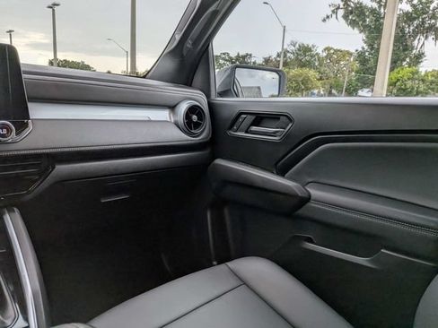 Used 2024 Chevrolet Colorado LT w/ LT Convenience Package III AWD/4WD image 16