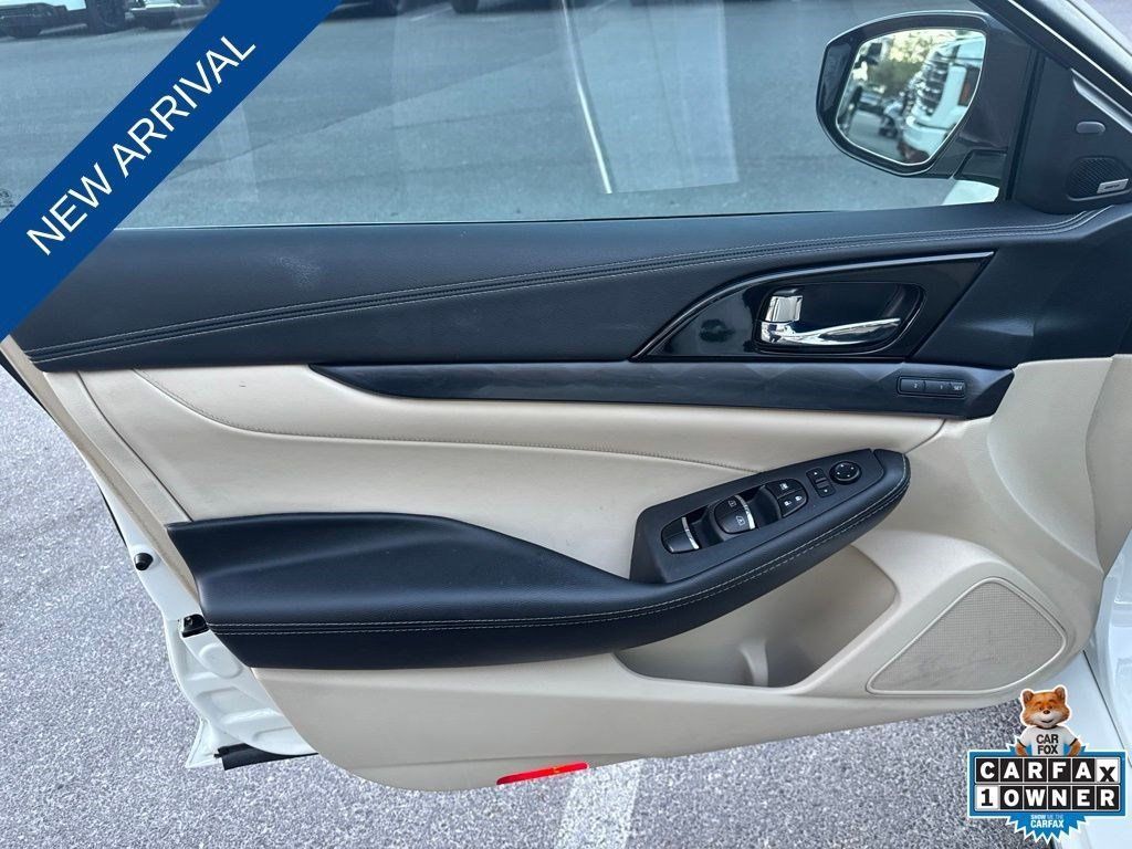 Used 2023 Nissan Maxima Platinum w/ Sport Mat Group FWD image 17