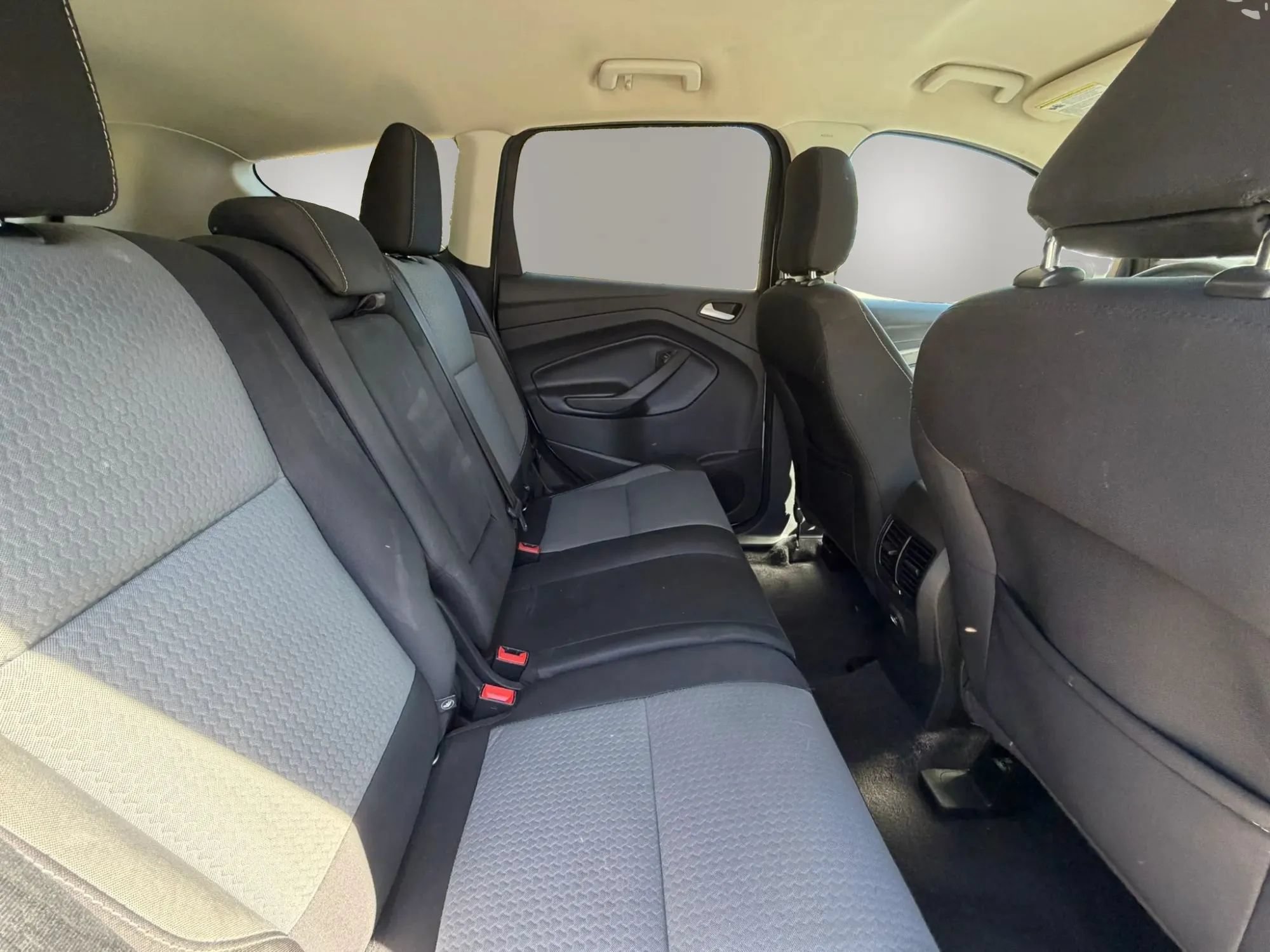 Used 2019 Ford Escape SE FWD image 13