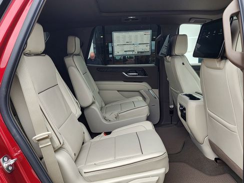 New 2026 GMC Yukon Denali w/ Denali Reserve Package AWD/4WD image 52