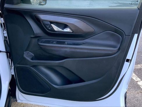 Used 2020 GMC Terrain SLT w/ Elevation Edition image 22