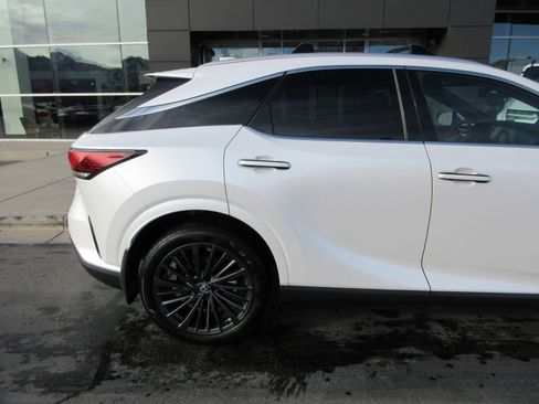 Used 2025 Lexus RX 350h image 10