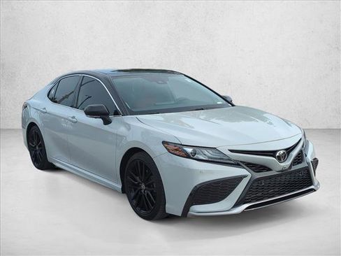 Certified 2022 Toyota Camry XSE w/ Navigation Package FWD image 4