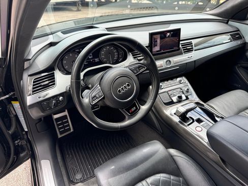 Used 2017 Audi S8 Plus AWD/4WD image 32
