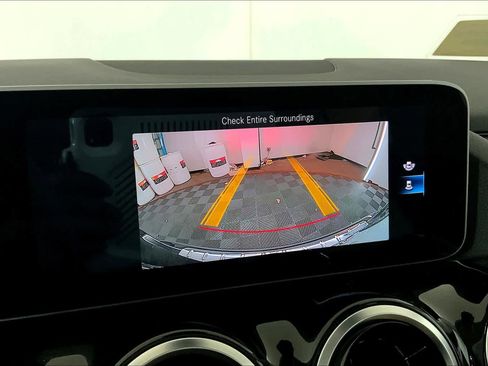 Used 2021 Mercedes-Benz GLA 250 4MATIC image 29