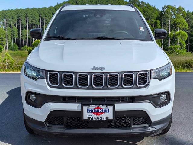 Used 2025 Jeep Compass Latitude AWD/4WD image 9