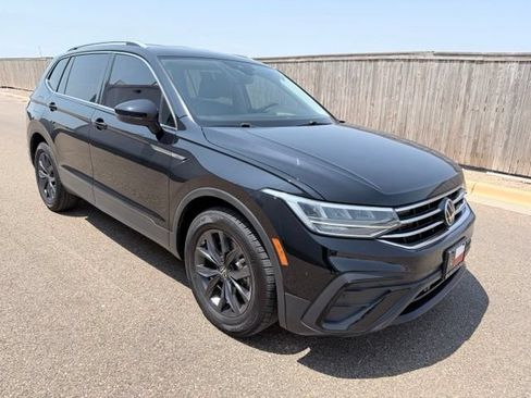 Used 2023 Volkswagen Tiguan SE FWD image 4