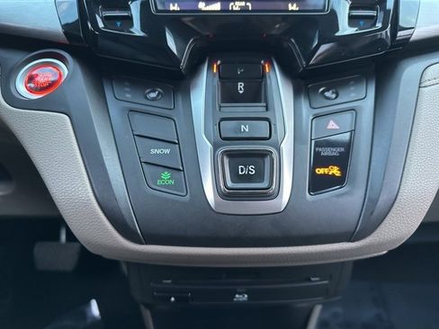Used 2018 Honda Odyssey EX-L image 23