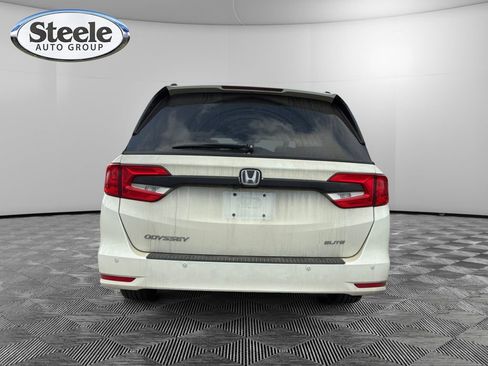 Used 2019 Honda Odyssey Elite image 4
