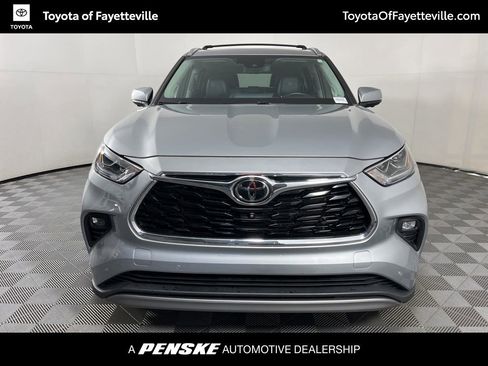 Used 2023 Toyota Highlander Platinum image 20