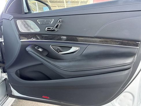 Used 2020 Mercedes-Benz S 560 Sedan image 24