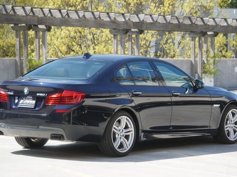 Used 2016 BMW 550i xDrive Sedan AWD/4WD image 19