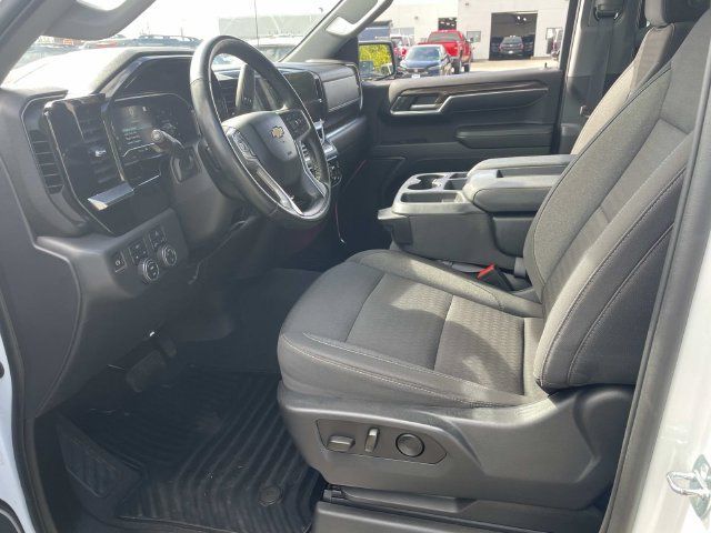 Used 2023 Chevrolet Silverado 1500 LT AWD/4WD image 25
