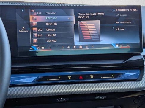 Certified 2025 BMW i5 xDrive40 w/ M Sport Package image 15