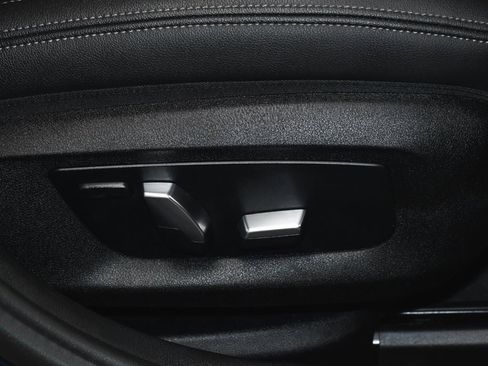 Used 2023 BMW 530i xDrive w/ Premium Package image 63