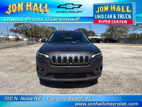 Used 2021 Jeep Cherokee Latitude Plus image 14