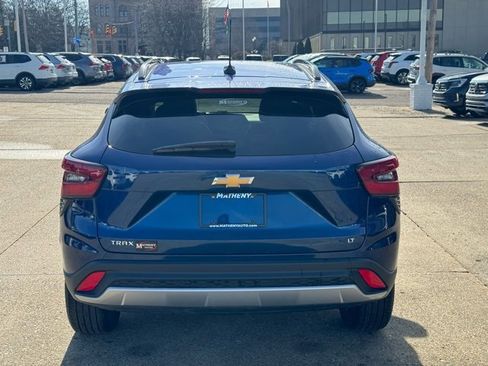 Used 2024 Chevrolet Trax LT w/ Driver Confidence Package image 4