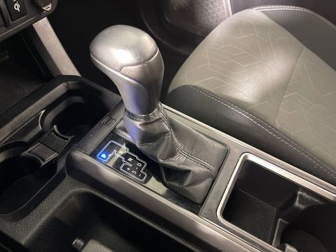 Certified 2021 Toyota Tacoma TRD Sport w/ Technology Package AWD/4WD image 22