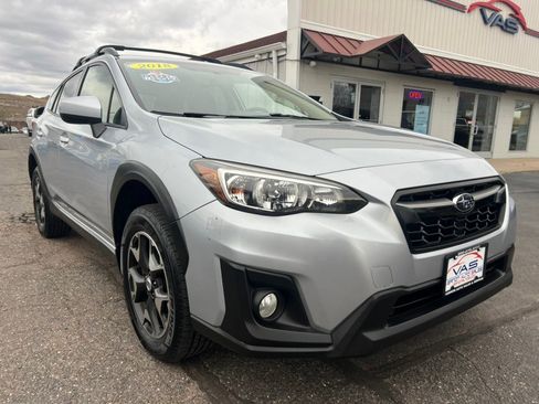 Used 2018 Subaru Crosstrek 2.0i Premium AWD/4WD image 3