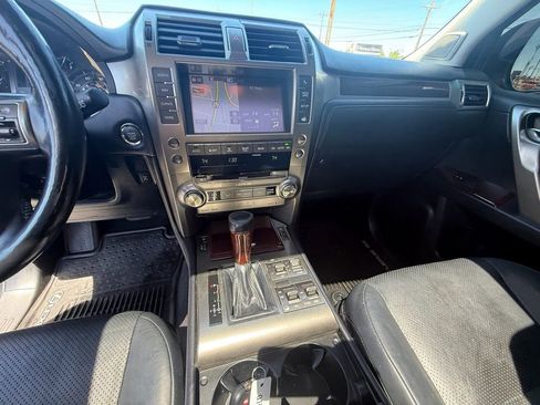 Used 2015 Lexus GX 460 Luxury w/ Preferred Accessory Package AWD/4WD image 15