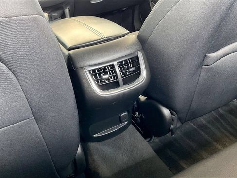 Used 2025 Chevrolet Malibu LT FWD image 34