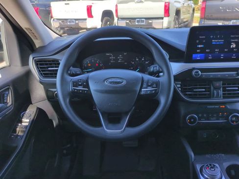 Used 2020 Ford Escape SE image 15