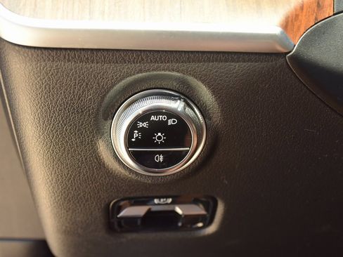 Used 2024 Mercedes-Benz C 300 C 300 image 26