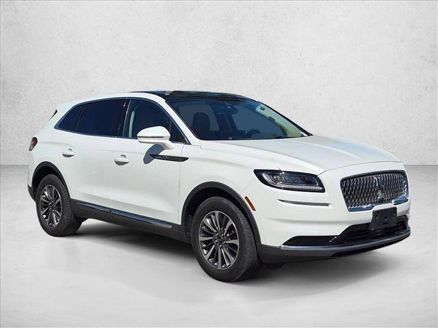 Used 2021 Lincoln Nautilus Reserve AWD/4WD image 3