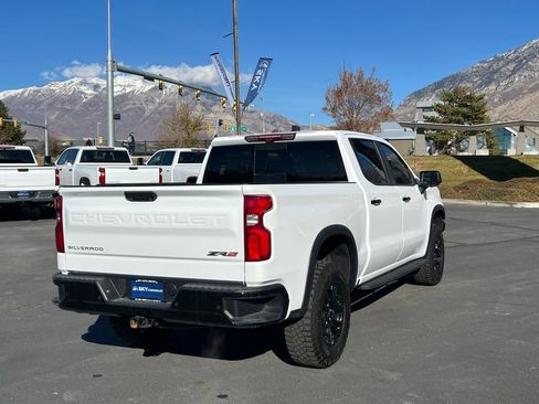 Used 2023 Chevrolet Silverado 1500 ZR2 w/ Technology Package image 9