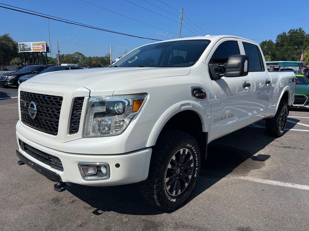 Used 2018 Nissan Titan PRO-4X w/ Pro-4x Convenience Package AWD/4WD image 5