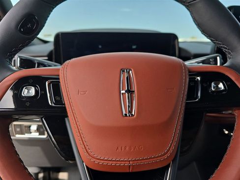 New 2025 Lincoln Aviator Reserve w/ Equipment Group 201A image 25