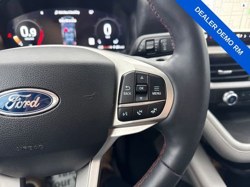 Used 2025 Ford Explorer Active w/ Active Comfort Package image 35