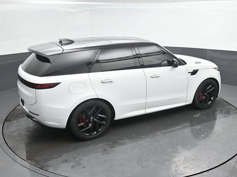 Used 2024 Land Rover Range Rover Sport Dynamic SE AWD/4WD image 31