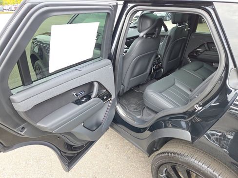 New 2025 Land Rover Range Rover Sport Dynamic SE image 15