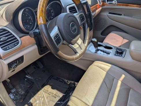 Used 2012 Jeep Grand Cherokee Overland AWD/4WD image 10