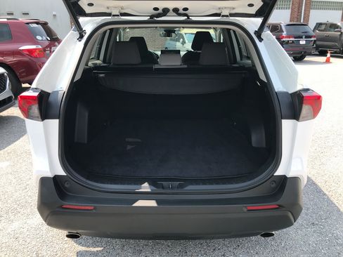 Used 2022 Toyota RAV4 XLE w/ Convenience Package AWD/4WD image 28
