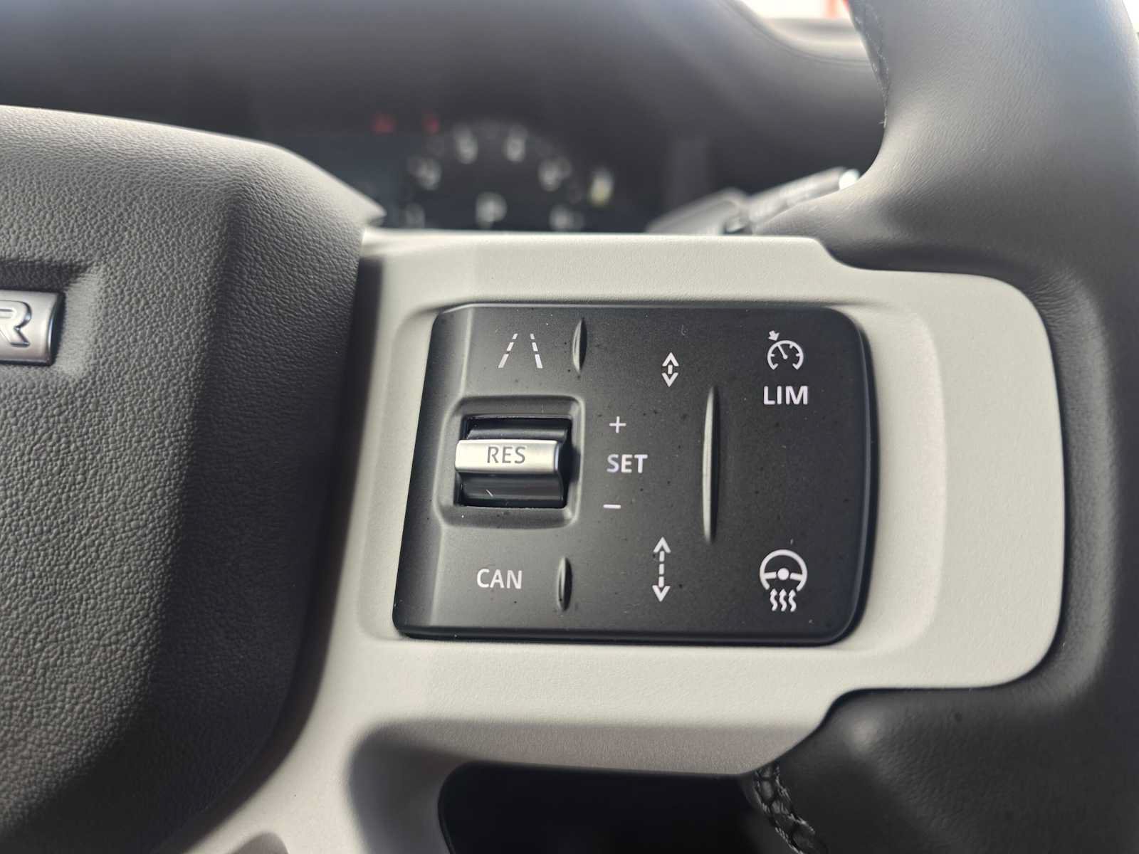 New 2026 Land Rover Defender 110 S AWD/4WD image 31