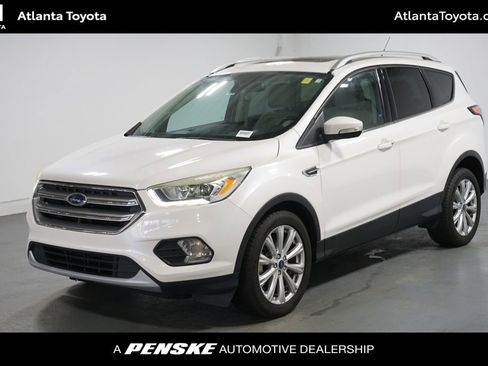 Used 2017 Ford Escape Titanium image 1