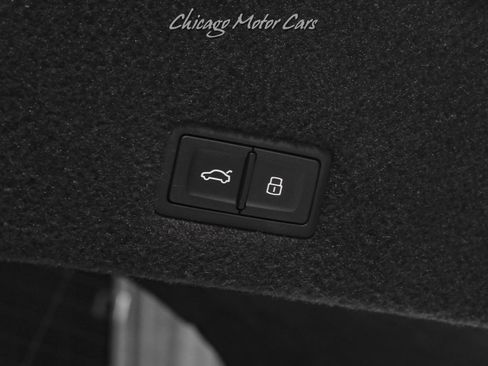 Used 2020 Lamborghini Urus image 58