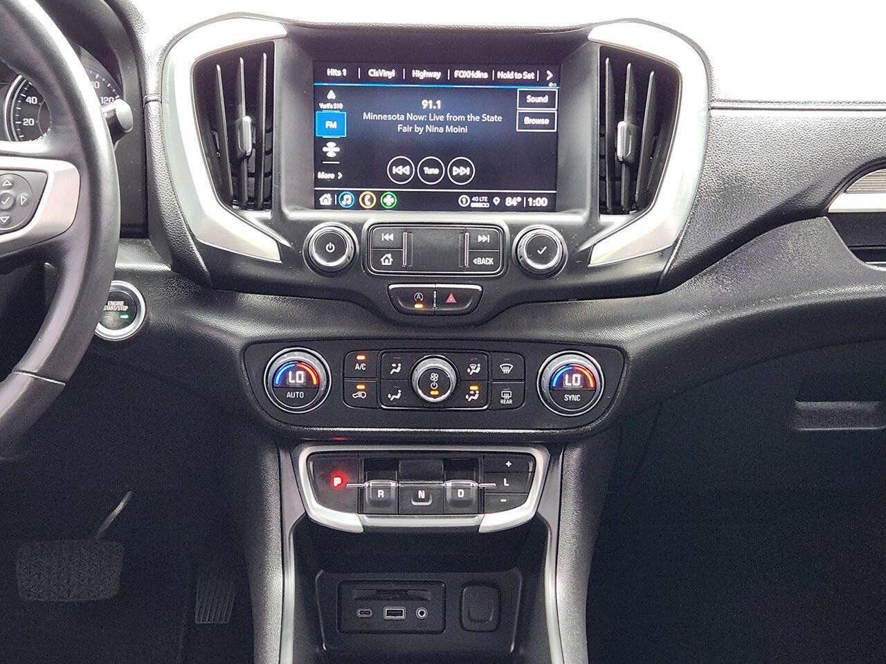 Used 2022 GMC Terrain SLT AWD/4WD image 18