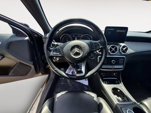 Used 2020 Mercedes-Benz GLA 250 4MATIC image 12