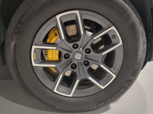 Used 2022 Rivian R1T Adventure AWD/4WD image 6