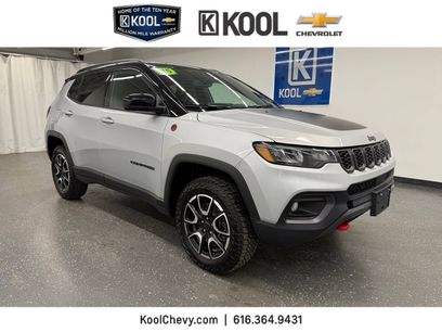 Used 2025 Jeep Compass Trailhawk